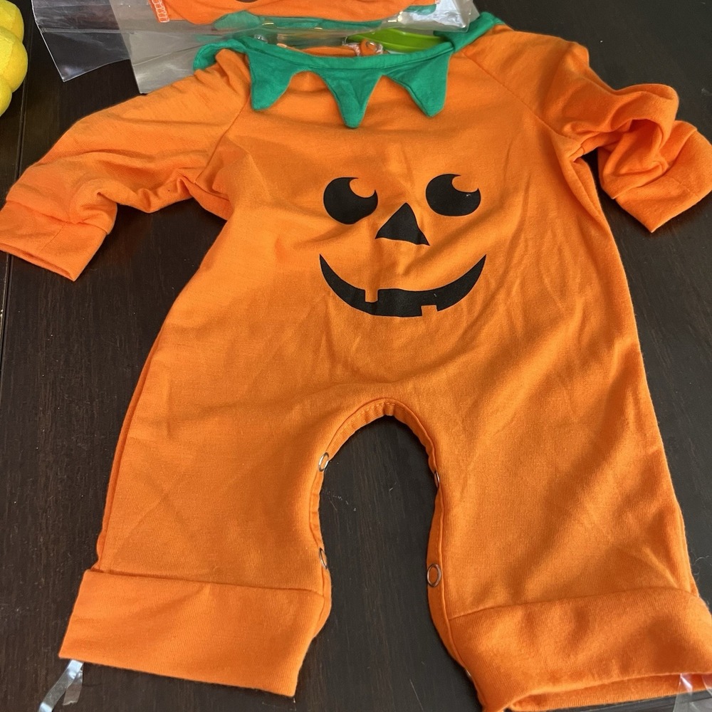 Rubie's Infant‎ Pumpkin Halloween Costume 0-6 Months Jumper Hat Booties New - Picture 4 of 6
